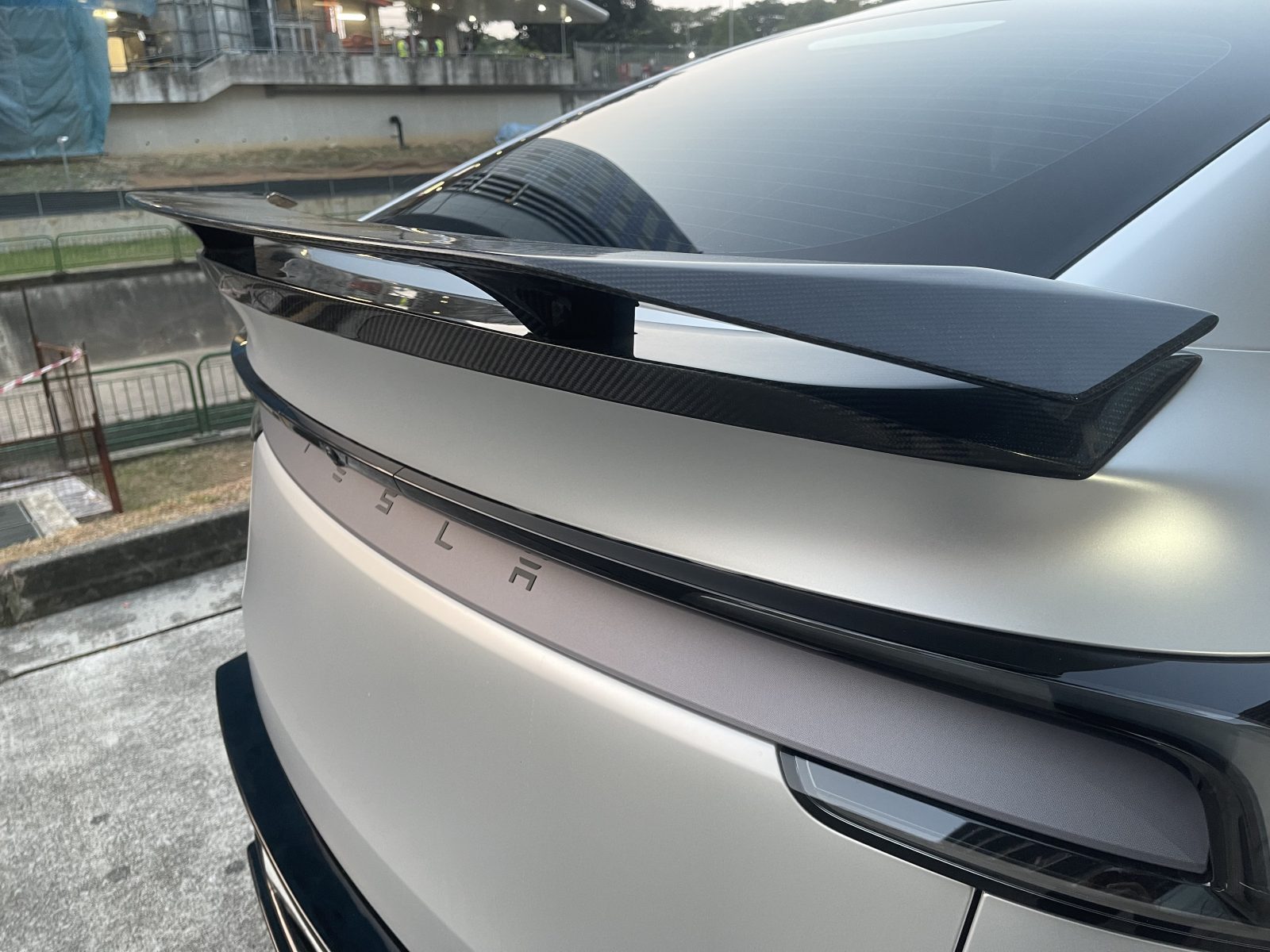 Tesla model Y Juniper Real Carbon Fibre Aerodynamic Spoiler
