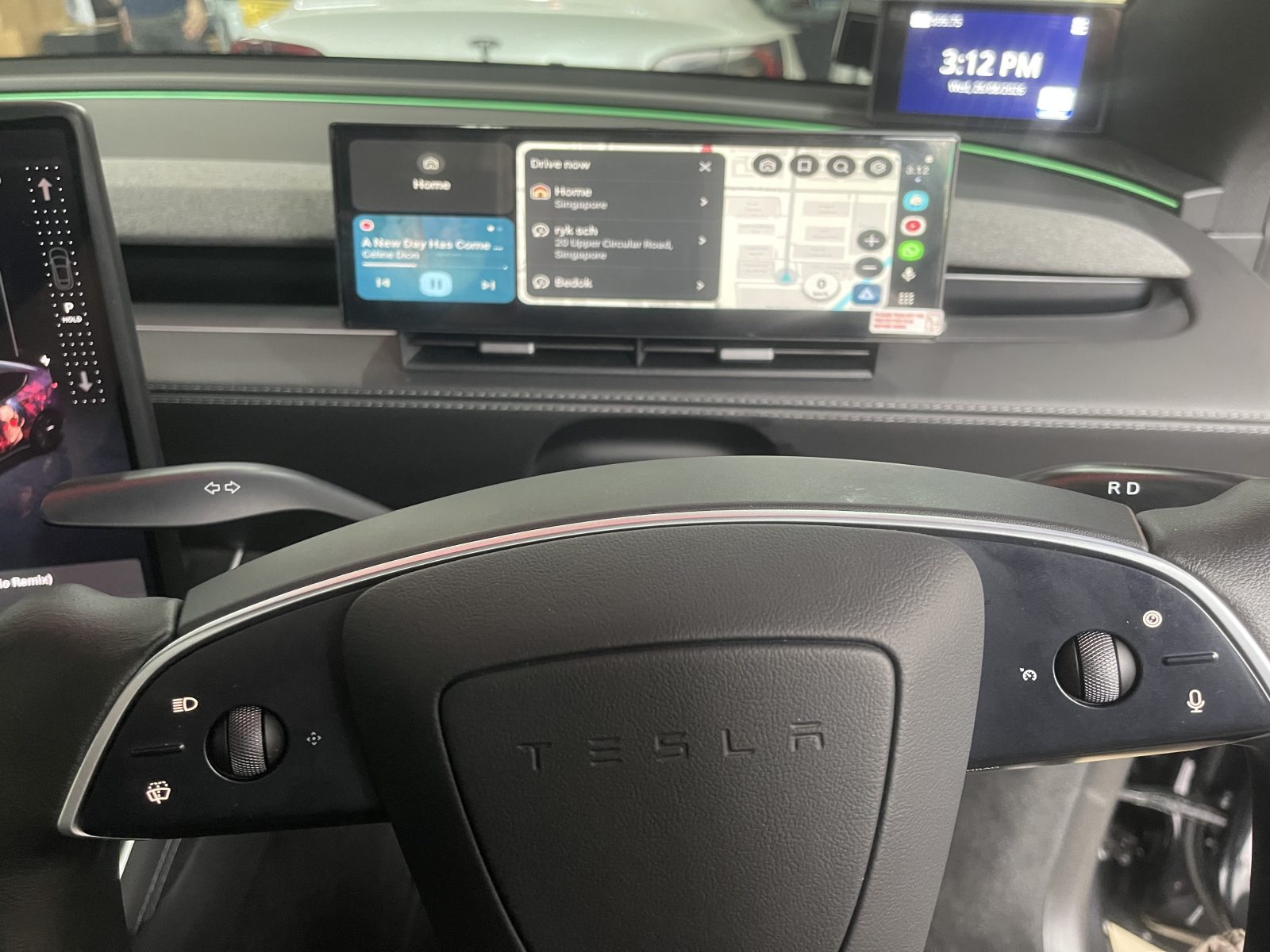 Tesla 10.88” HD LCD CarPlay , Android Auto & Miracast Screen